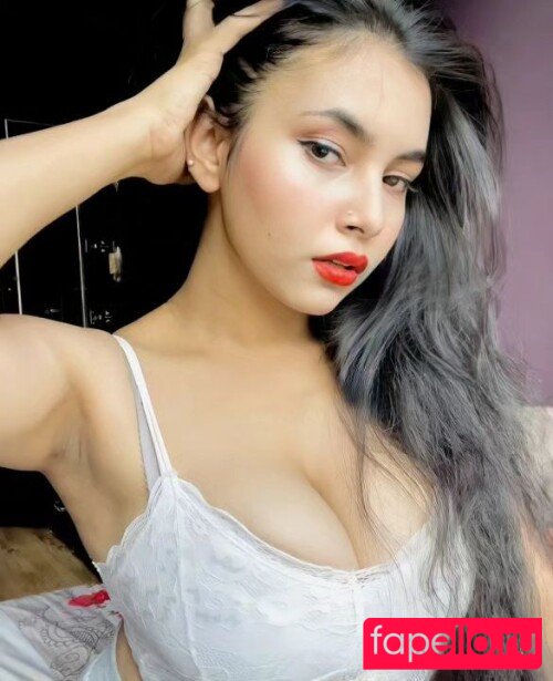 Arpa Roy Onlyfans Photo Gallery 