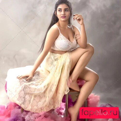 Arpa Roy Onlyfans Photo Gallery 