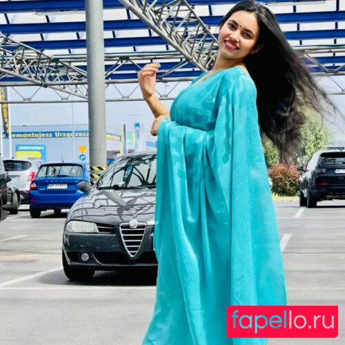 Arpa Roy Onlyfans Photo Gallery 