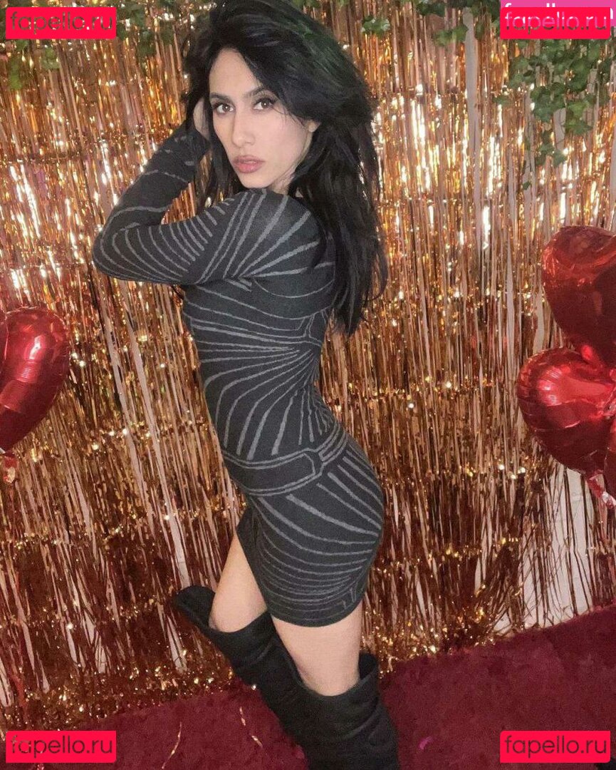 Cristina Vee Nude Onlyfans Photo 38