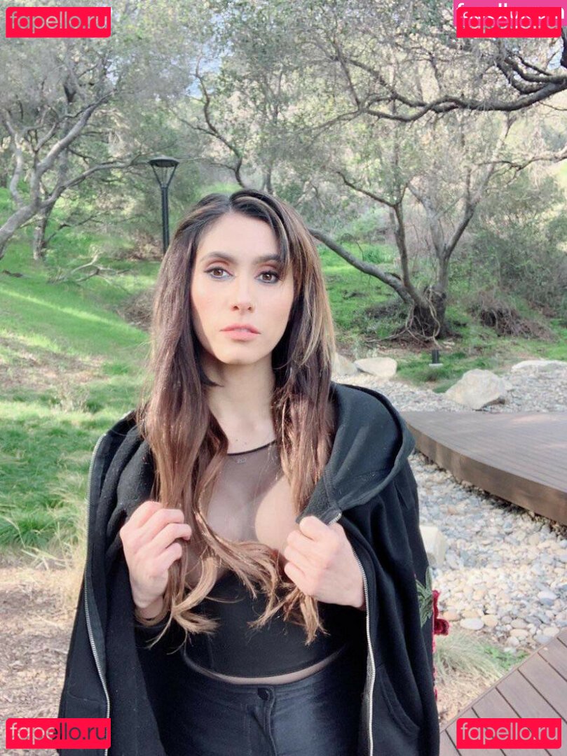 Cristina Vee Nude Onlyfans Photo 26