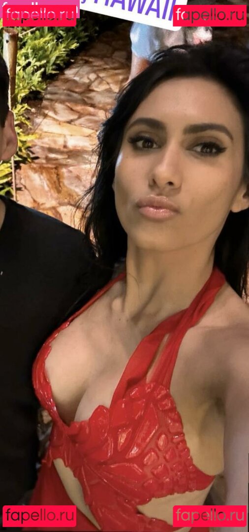 Cristina Vee Nude Onlyfans Photo 19