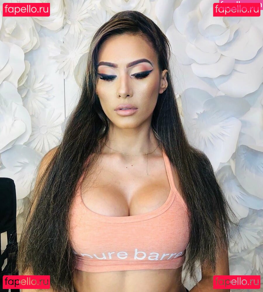Cristina Vee Nude Onlyfans Photo 11