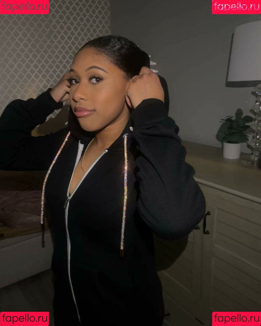 Elyse Rey Onlyfans Photo Gallery 