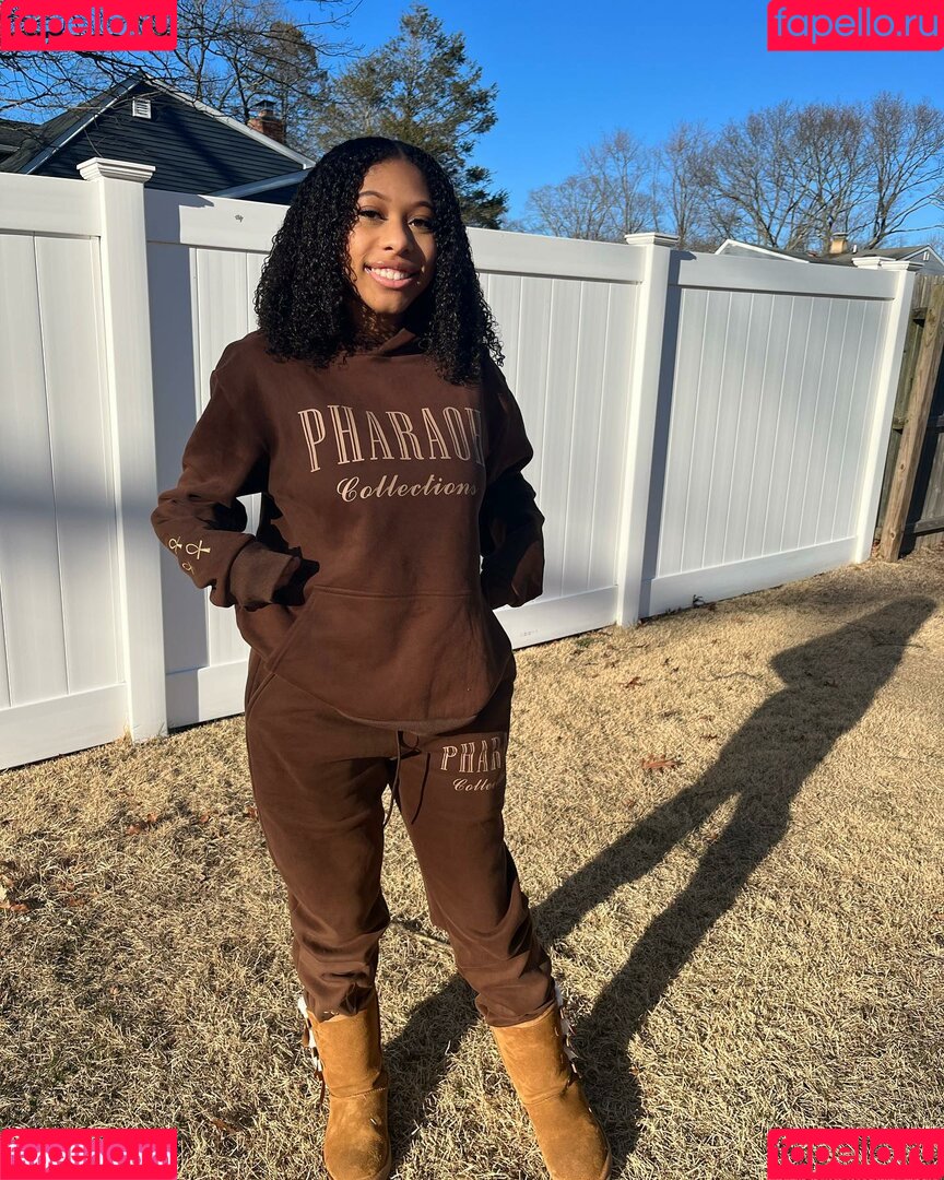 Elyse Rey Onlyfans Photo Gallery 