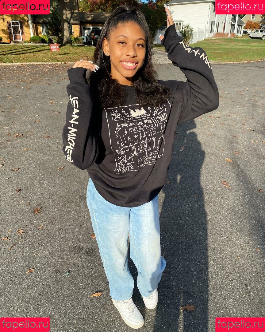 Elyse Rey Onlyfans Photo Gallery 