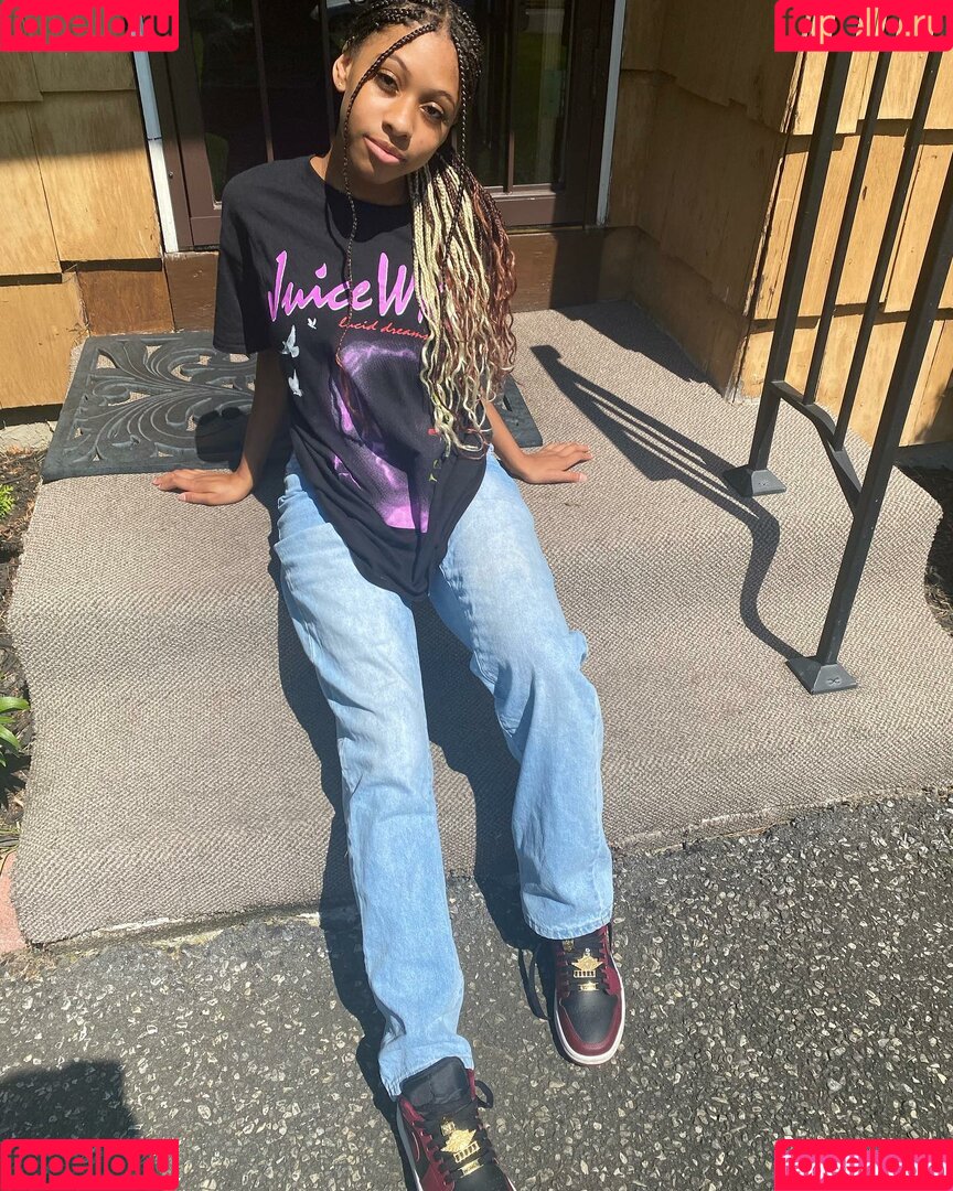 Elyse Rey Onlyfans Photo Gallery 