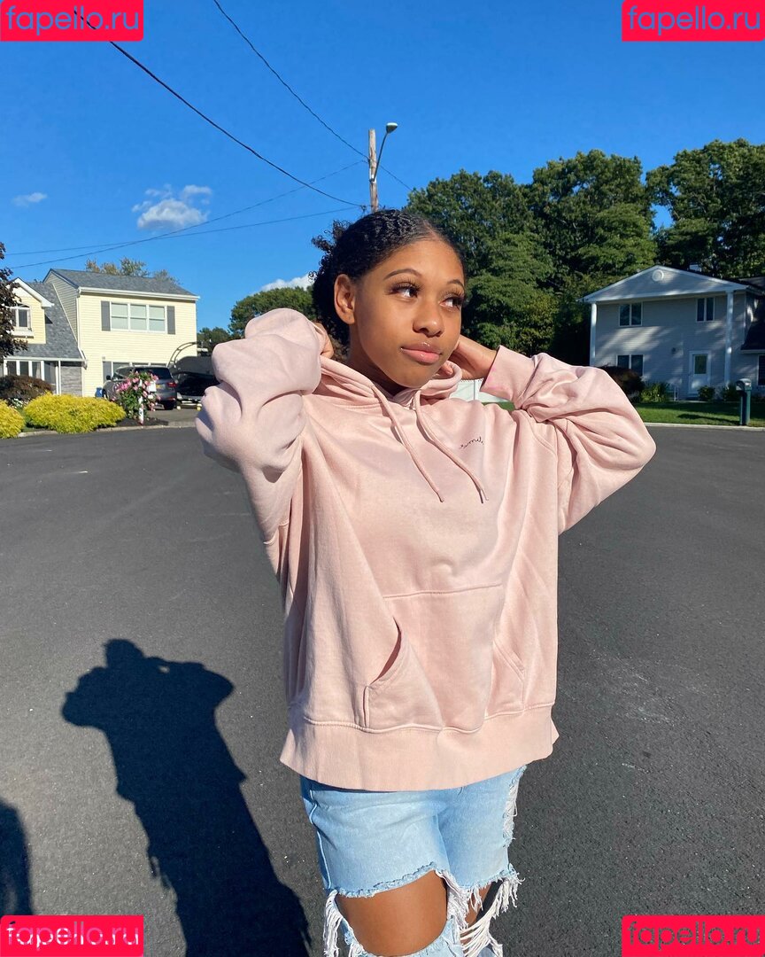 Elyse Rey Onlyfans Photo Gallery 