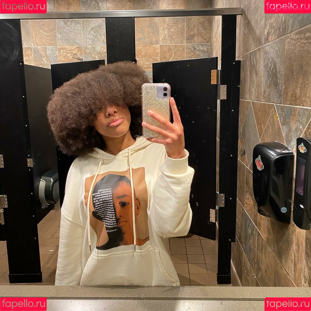 Elyse Rey Onlyfans Photo Gallery 