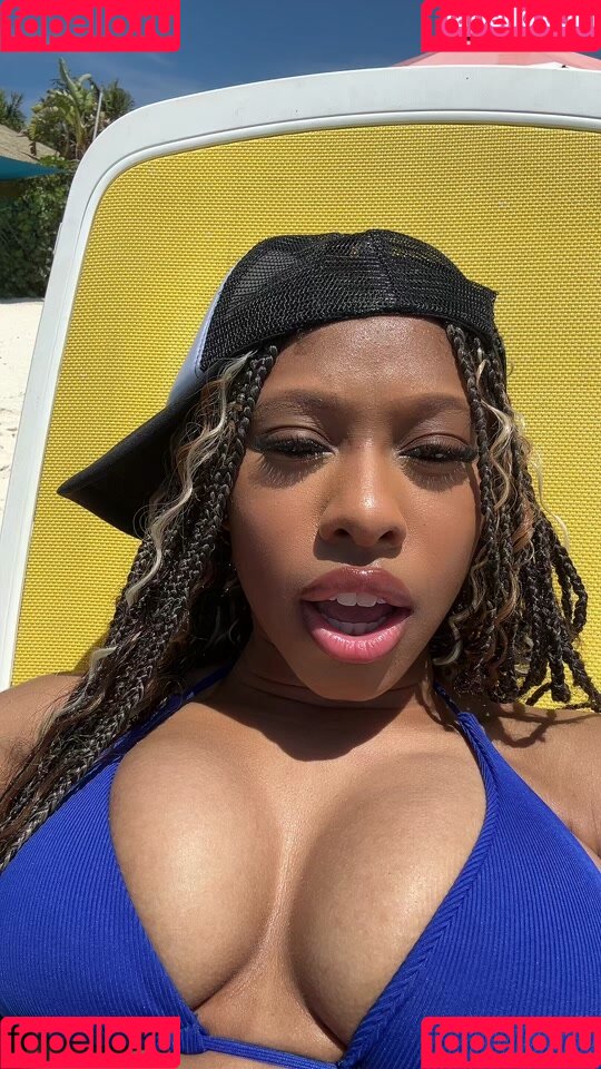 Elyse Rey Onlyfans Photo Gallery 