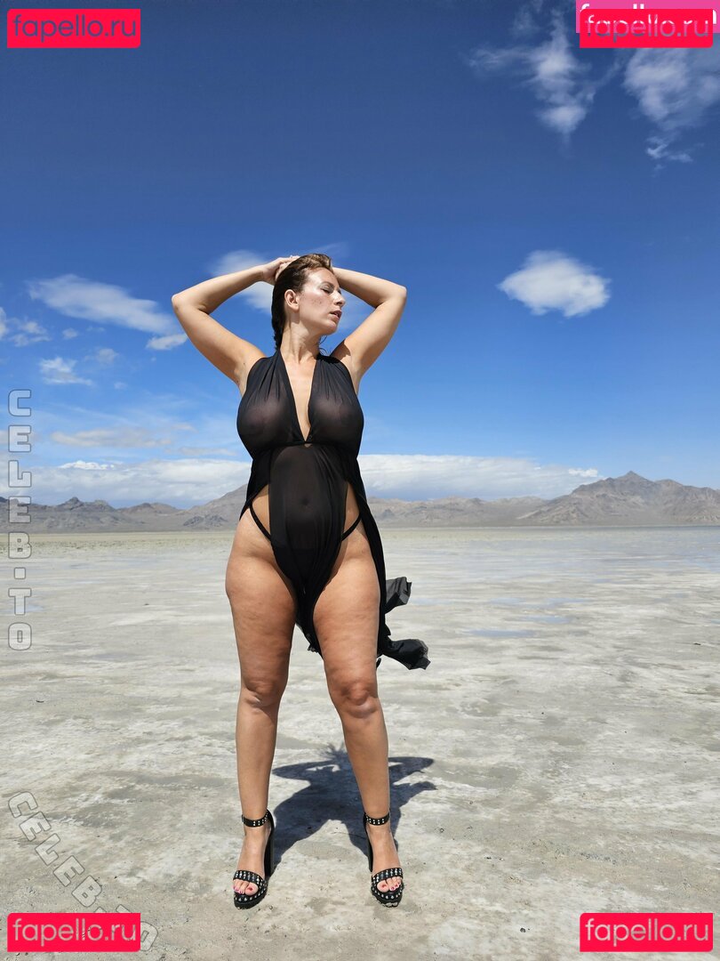 Tiffany Flowers Nude Onlyfans Photo 42