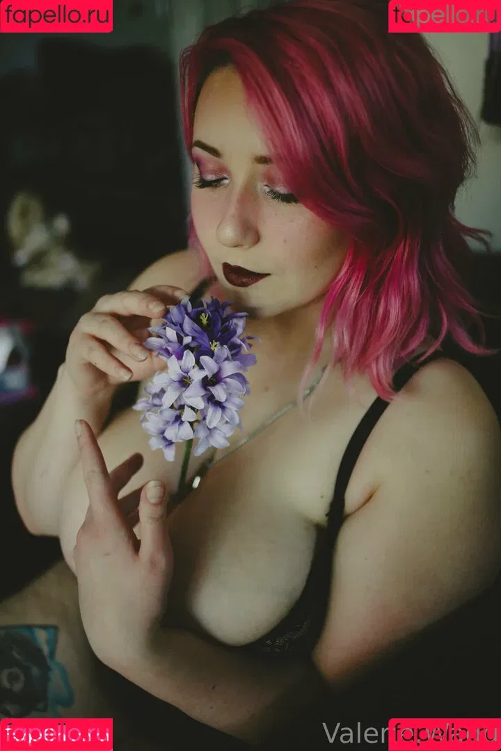Valerie.wagg Onlyfans Photo Gallery 