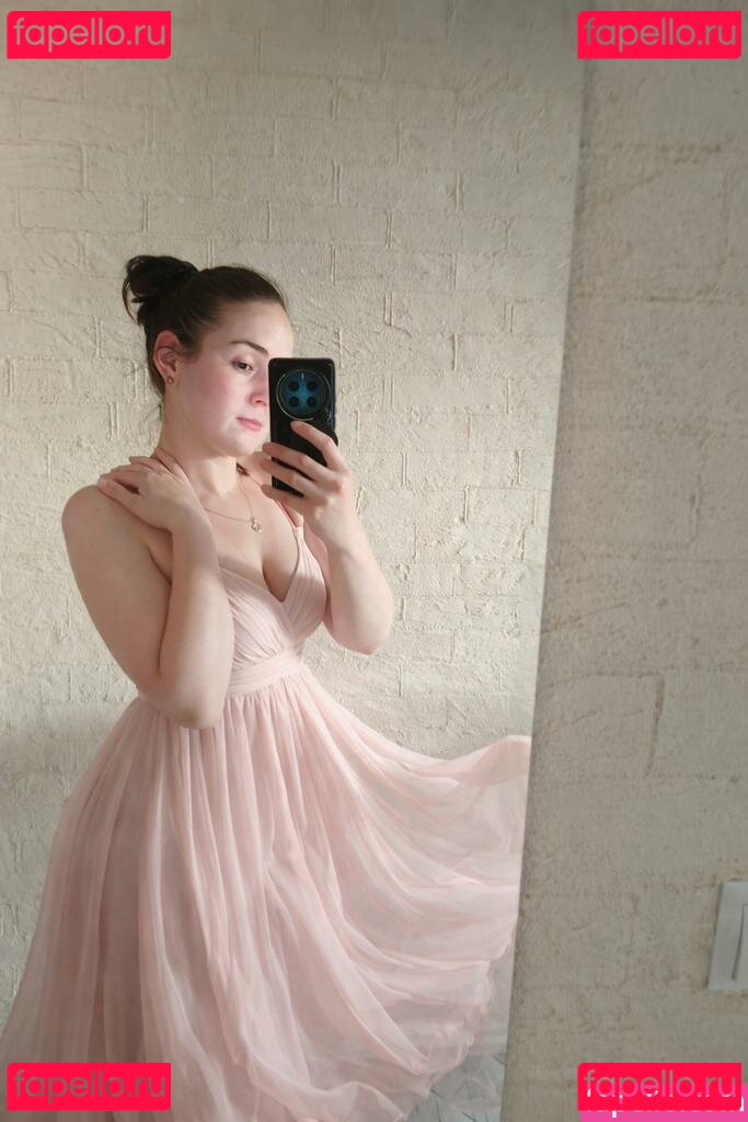 Emily Toh Nude Onlyfans Photo 35