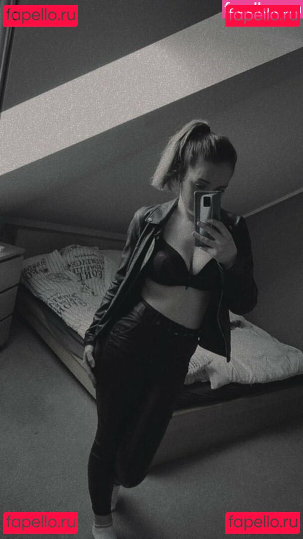 Emily Toh Nude Onlyfans Photo 23