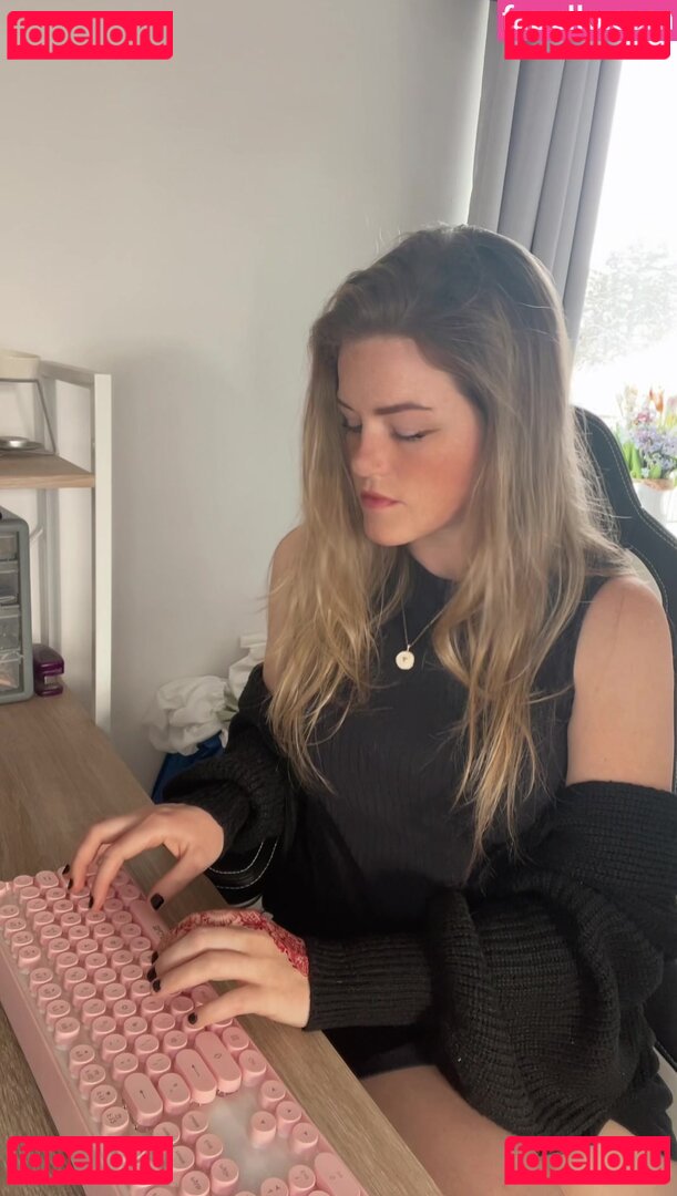 Courtney Pose Nude Onlyfans Photo 36