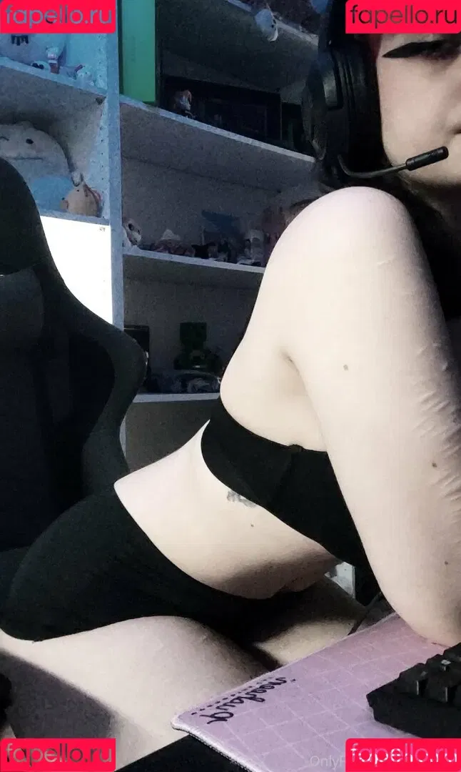 Xcrybebi Onlyfans Photo Gallery 