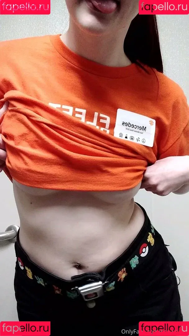 benz.babe Onlyfans Photo Gallery 