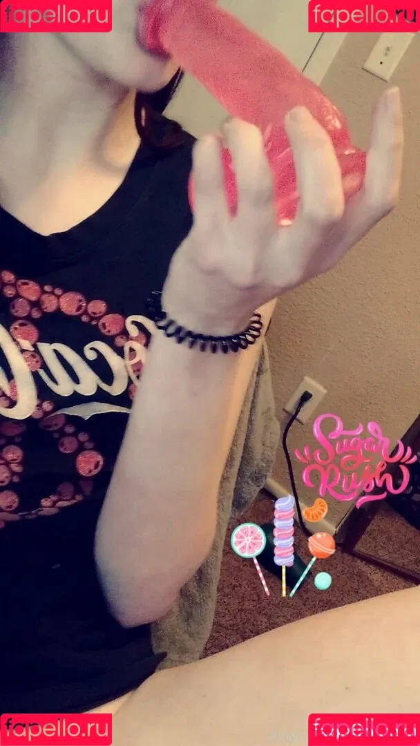 benz.babe Onlyfans Photo Gallery 