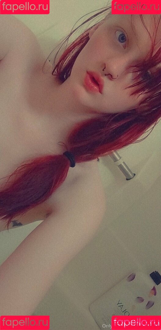 benz.babe Onlyfans Photo Gallery 