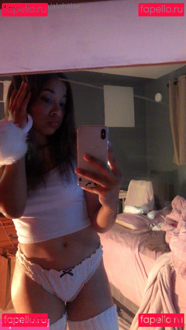 alohakittyyy Nude Onlyfans Photo 12