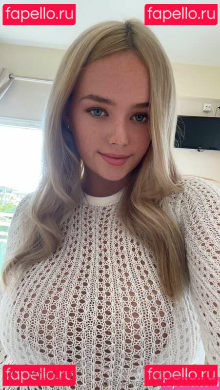 SophieSin Nude Onlyfans Photo 7