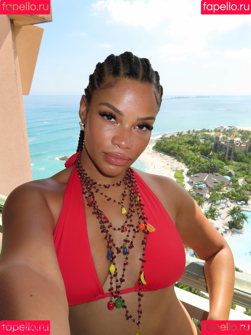 Kamie Crawford Onlyfans Photo Gallery 