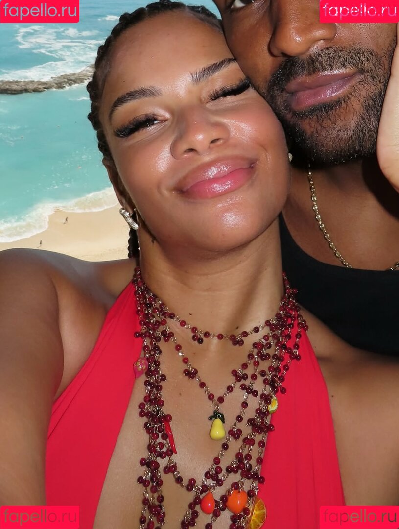 Kamie Crawford Onlyfans Photo Gallery 