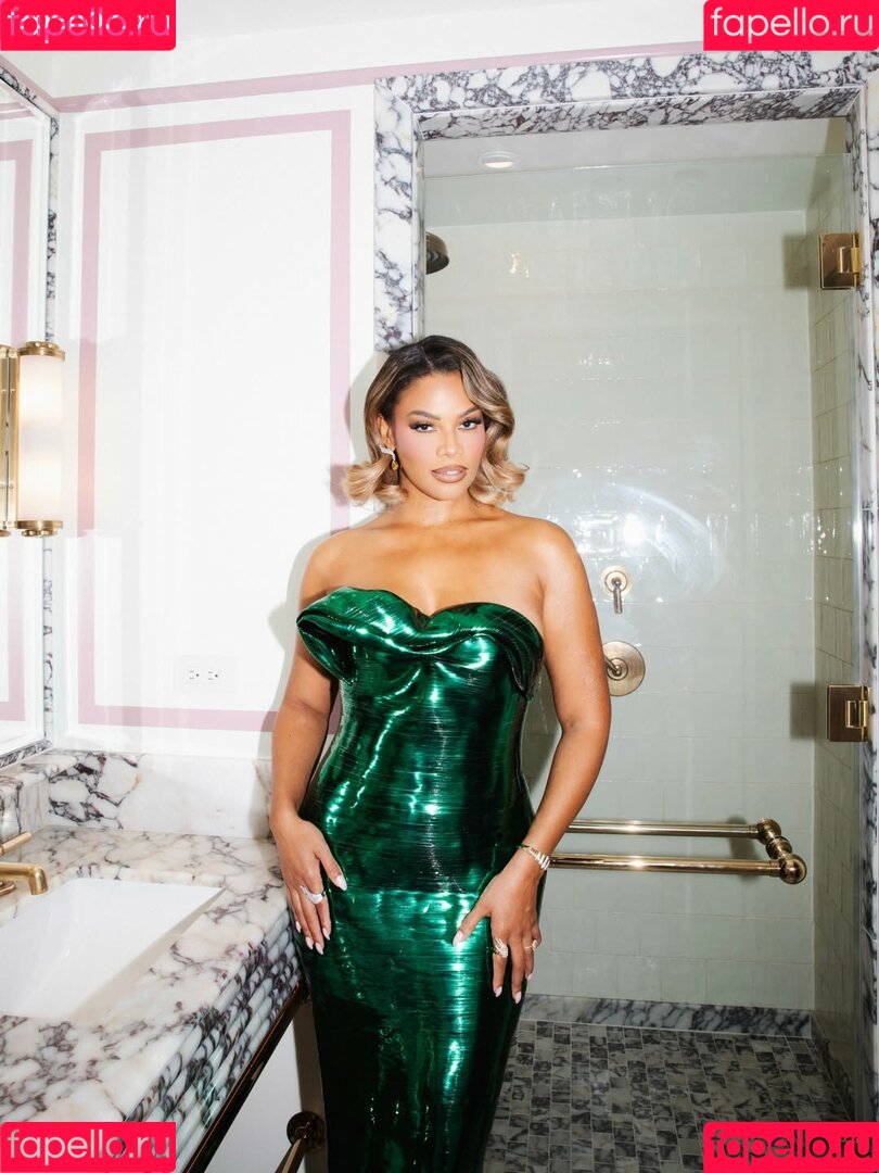 Kamie Crawford Onlyfans Photo Gallery 