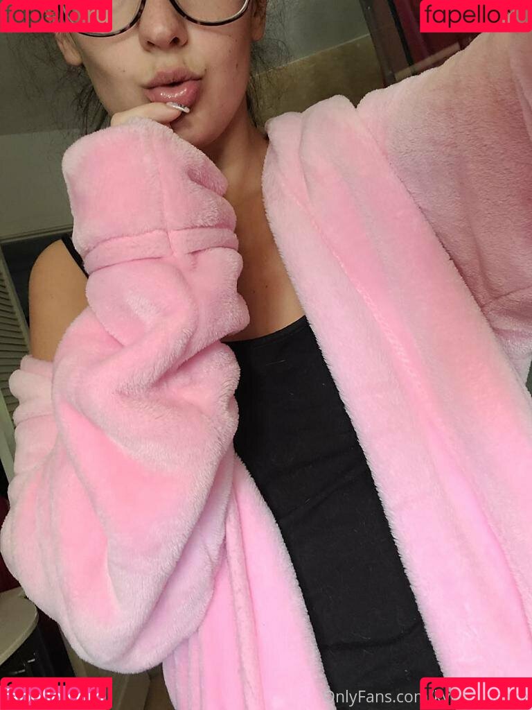 kyliecupcake Onlyfans Photo Gallery 