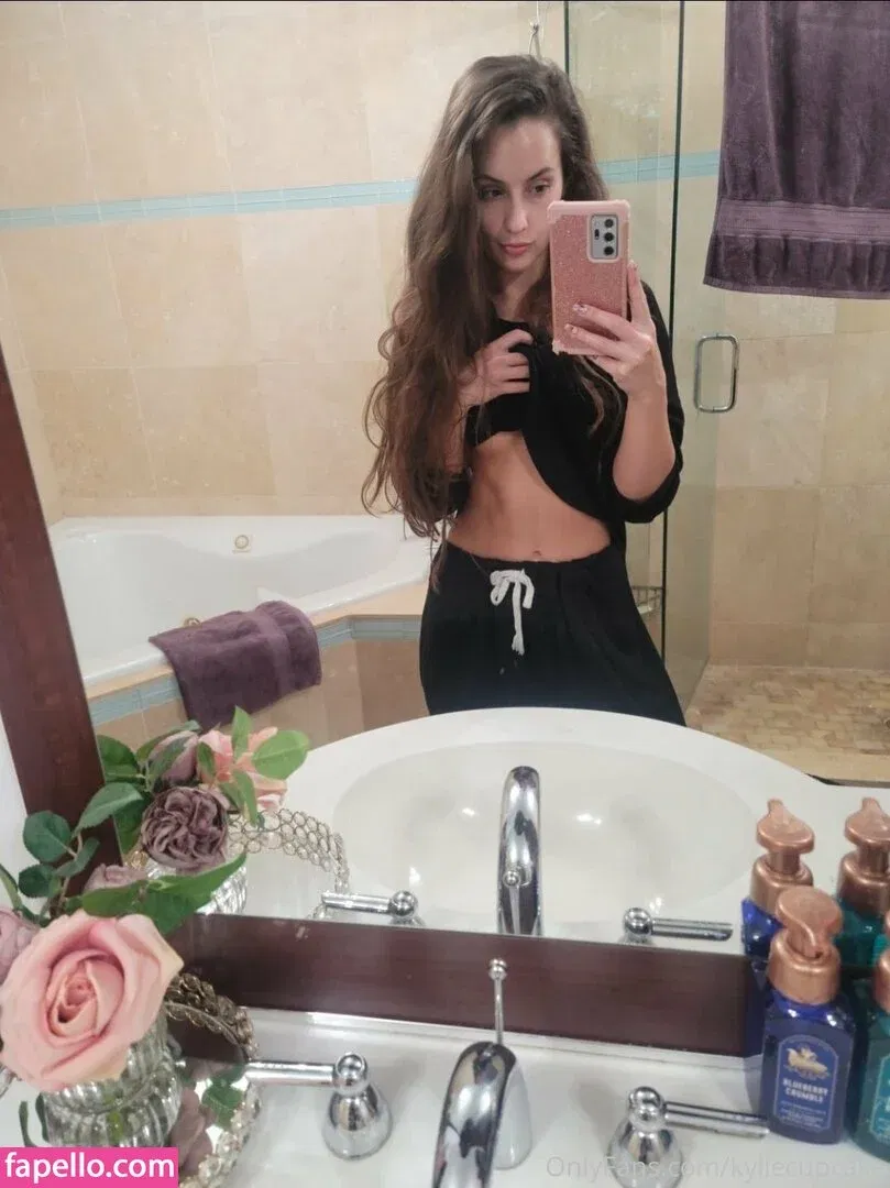kyliecupcake Onlyfans Photo Gallery 