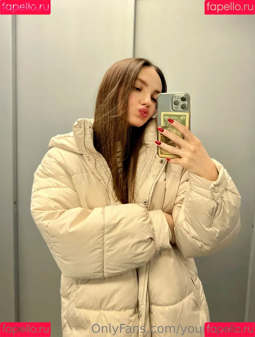 youngy.lizzy Onlyfans Photo Gallery 