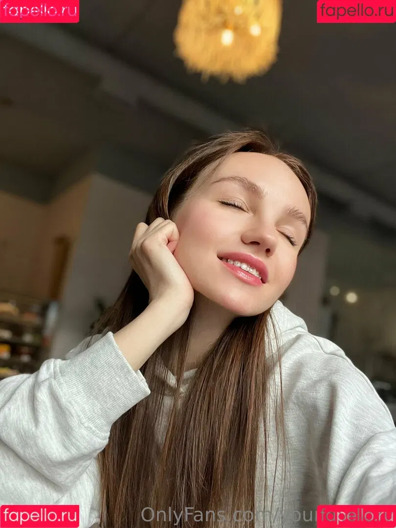 youngy.lizzy Onlyfans Photo Gallery 