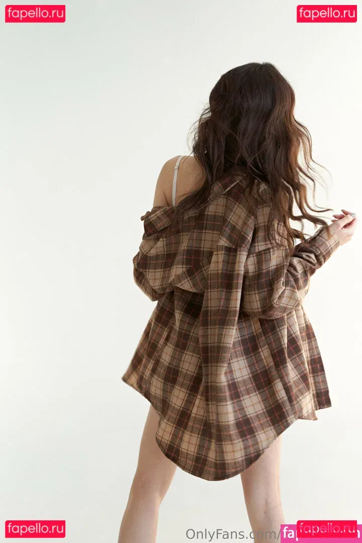 youngy.lizzy Onlyfans Photo Gallery 