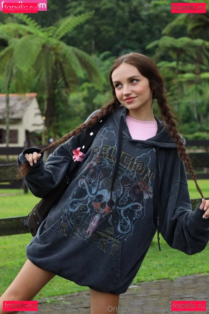 youngy.lizzy Onlyfans Photo Gallery 