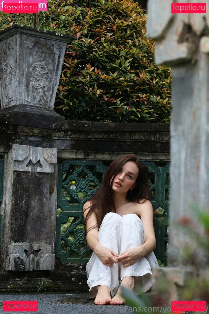 youngy.lizzy Onlyfans Photo Gallery 