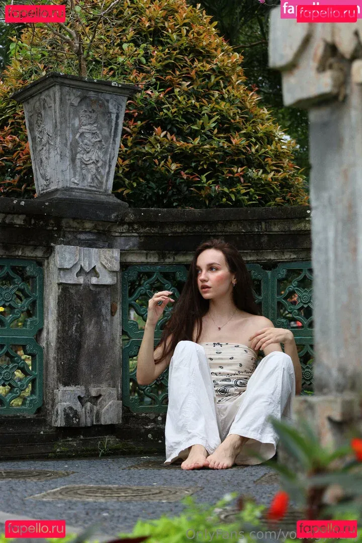 youngy.lizzy Onlyfans Photo Gallery 