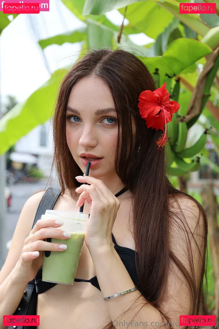 youngy.lizzy Onlyfans Photo Gallery 