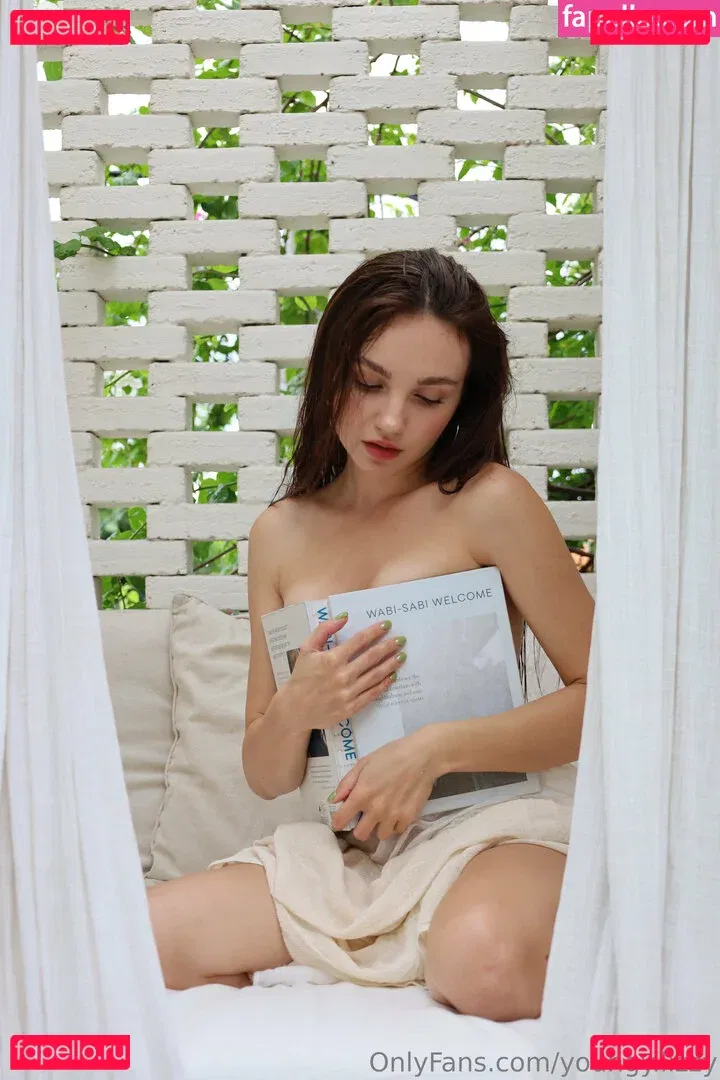 youngy.lizzy Onlyfans Photo Gallery 