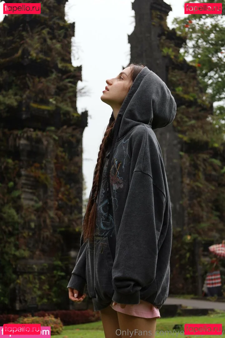 youngy.lizzy Onlyfans Photo Gallery 