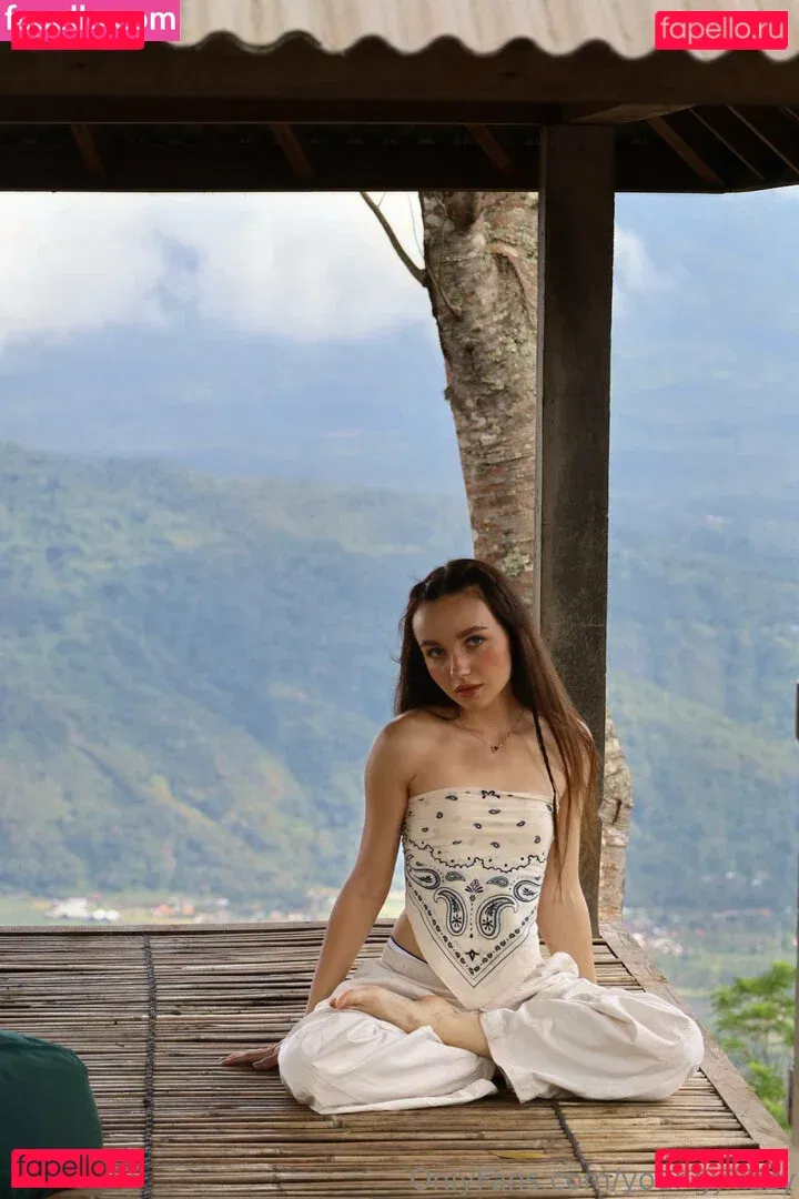 youngy.lizzy Onlyfans Photo Gallery 