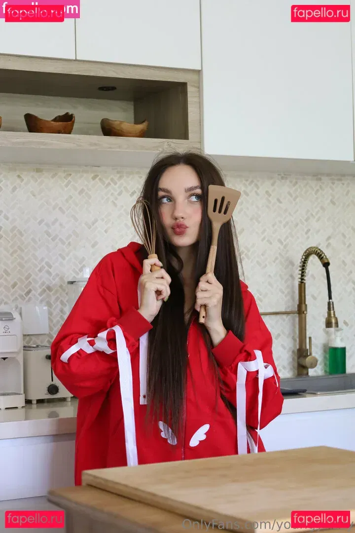 youngy.lizzy Onlyfans Photo Gallery 