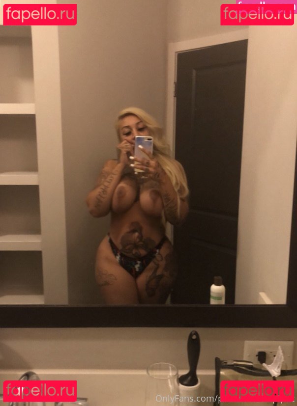 Pressurebustpipez Nude Onlyfans Photo 9