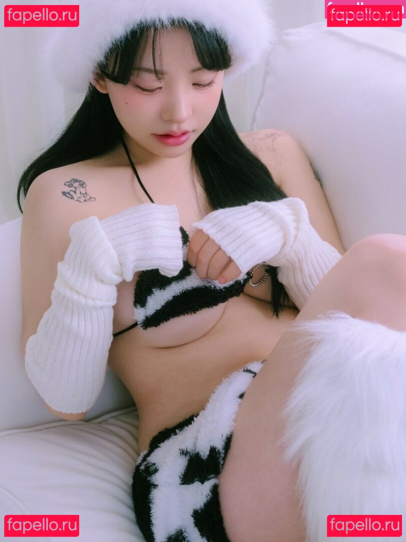 Chu Bee Nude Onlyfans Photo 9
