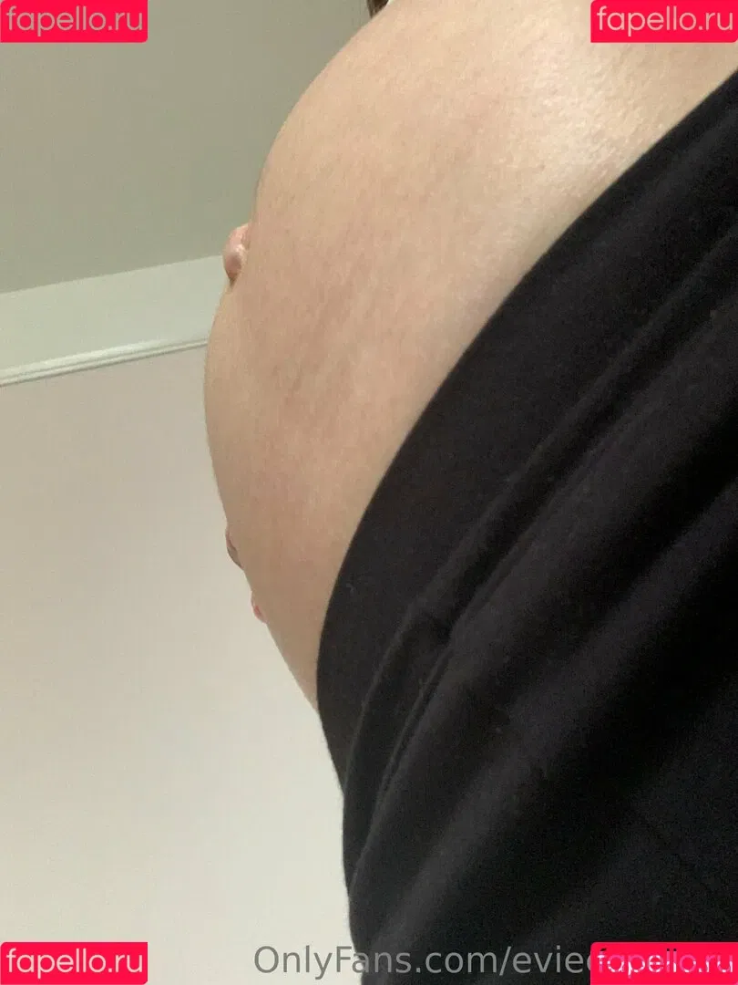 evieexpands Onlyfans Photo Gallery 