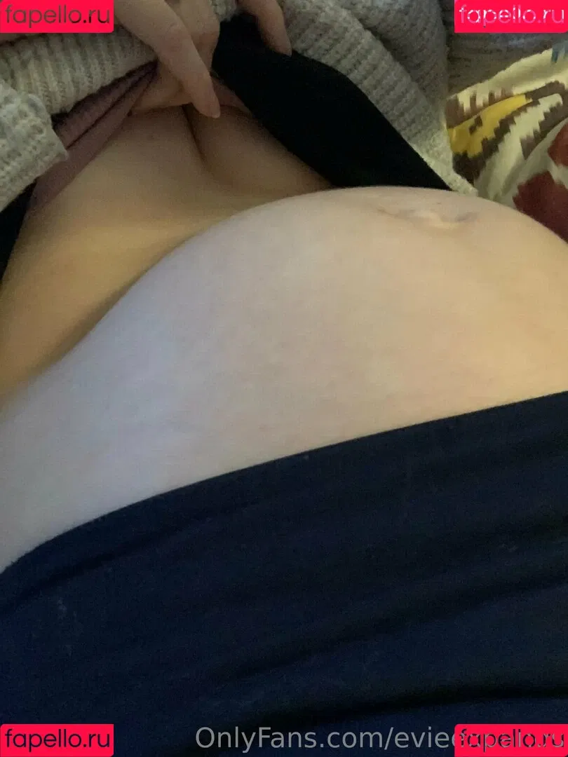 evieexpands Onlyfans Photo Gallery 