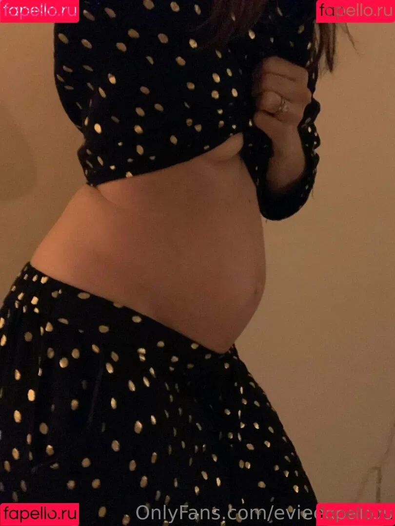 evieexpands Onlyfans Photo Gallery 