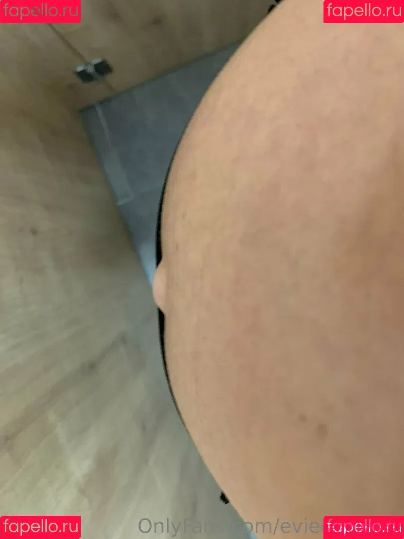 evieexpands Onlyfans Photo Gallery 
