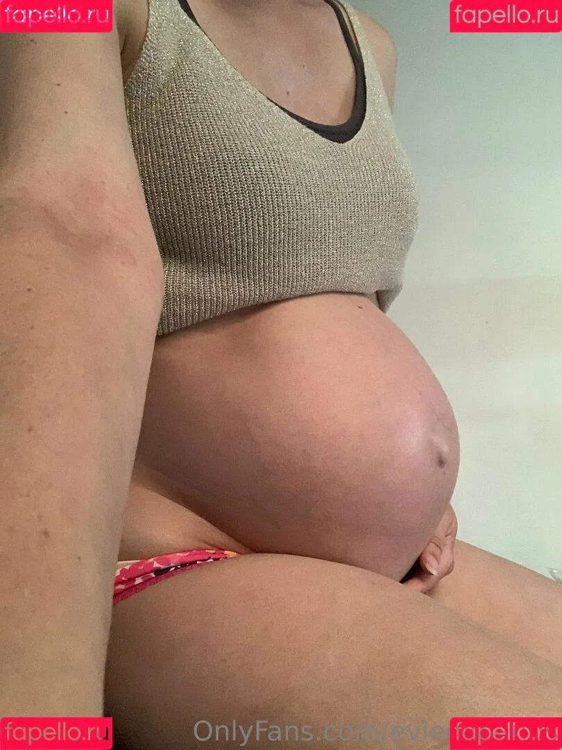 evieexpands Onlyfans Photo Gallery 