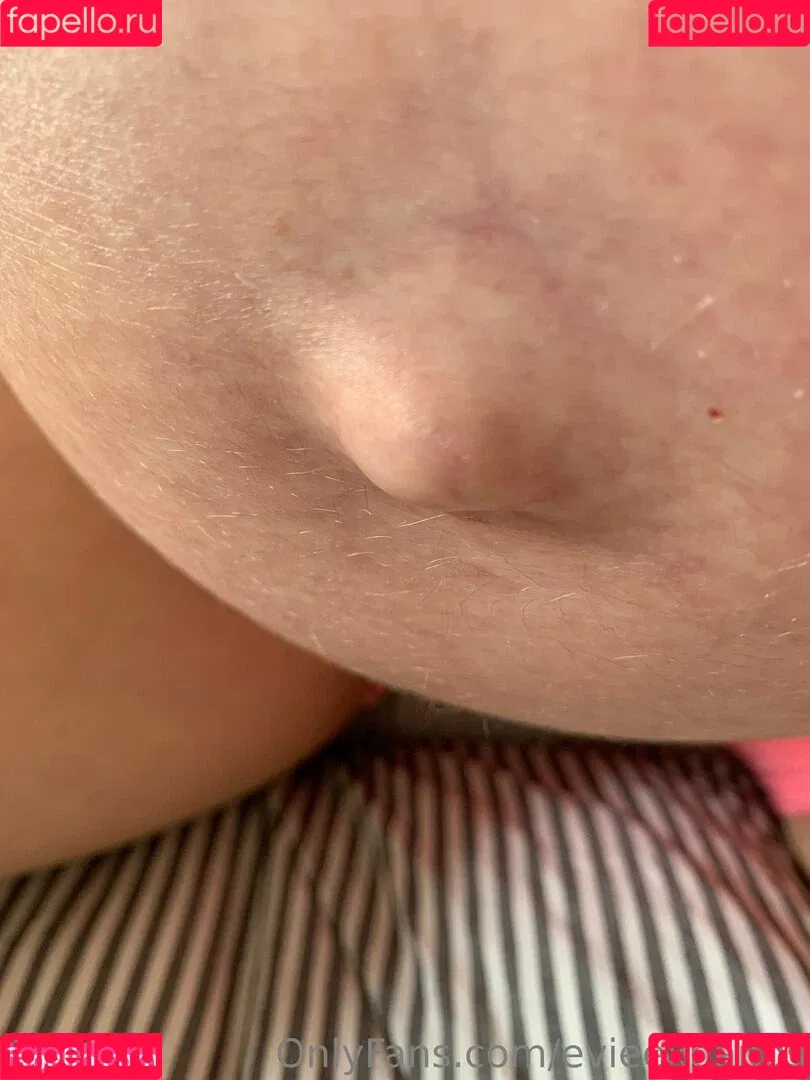 evieexpands Onlyfans Photo Gallery 