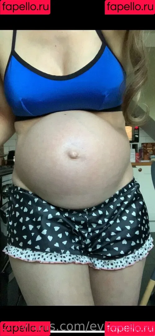 evieexpands Onlyfans Photo Gallery 